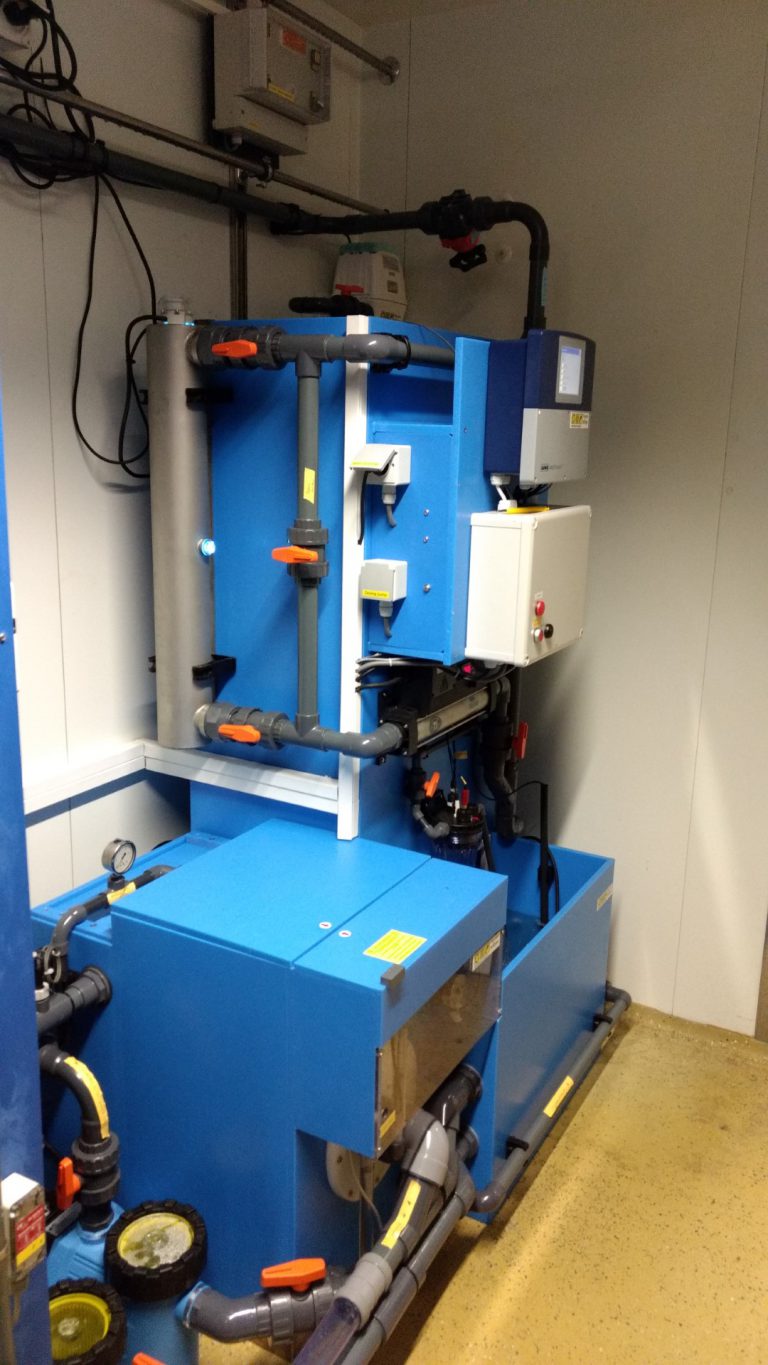 Zebrafish facility standard water filtration unit